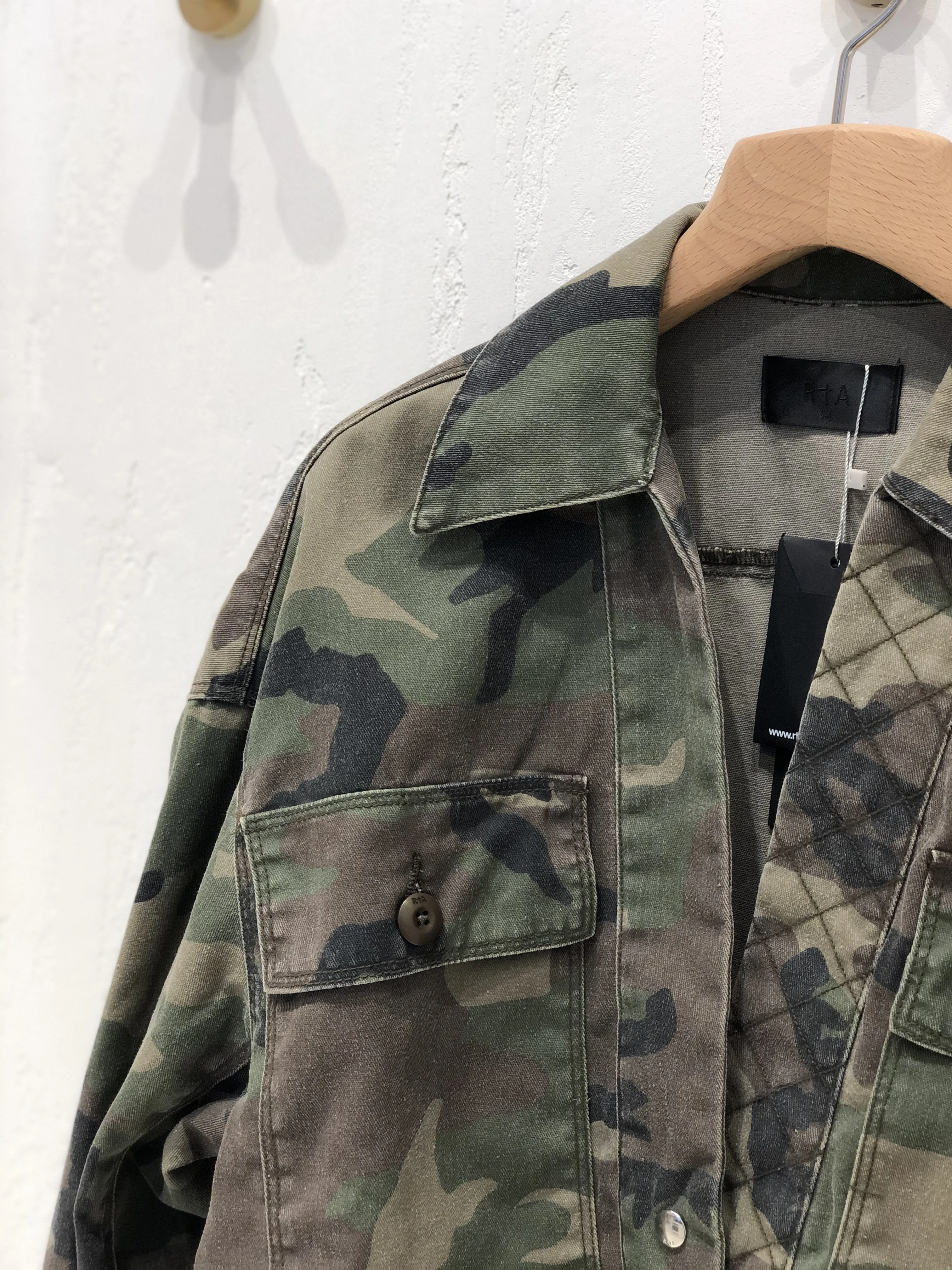 Carlita Cropped Military