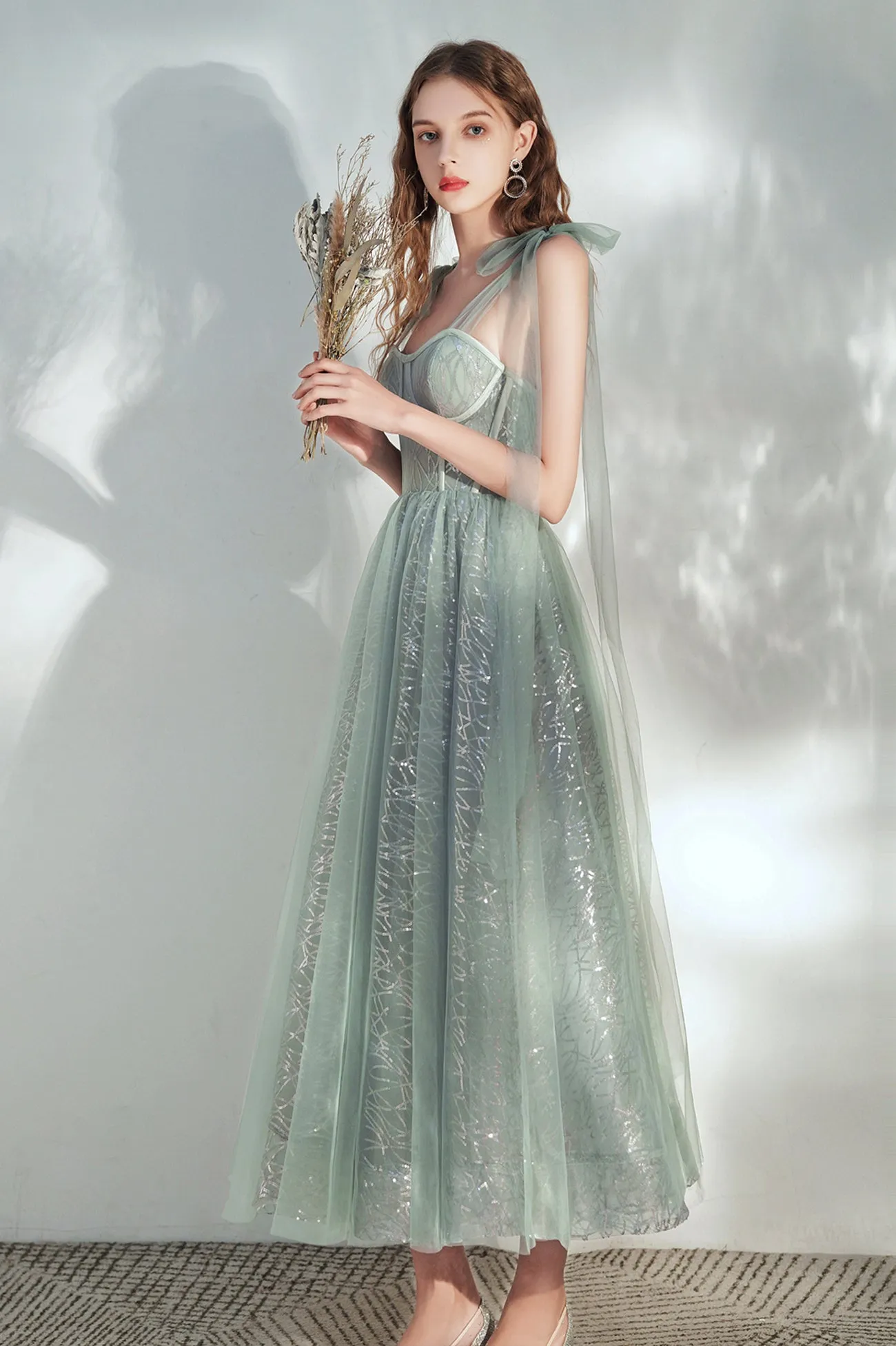 Cute Tulle Short Prom Dress with Sequins, A-Line Homecoming Party Dress