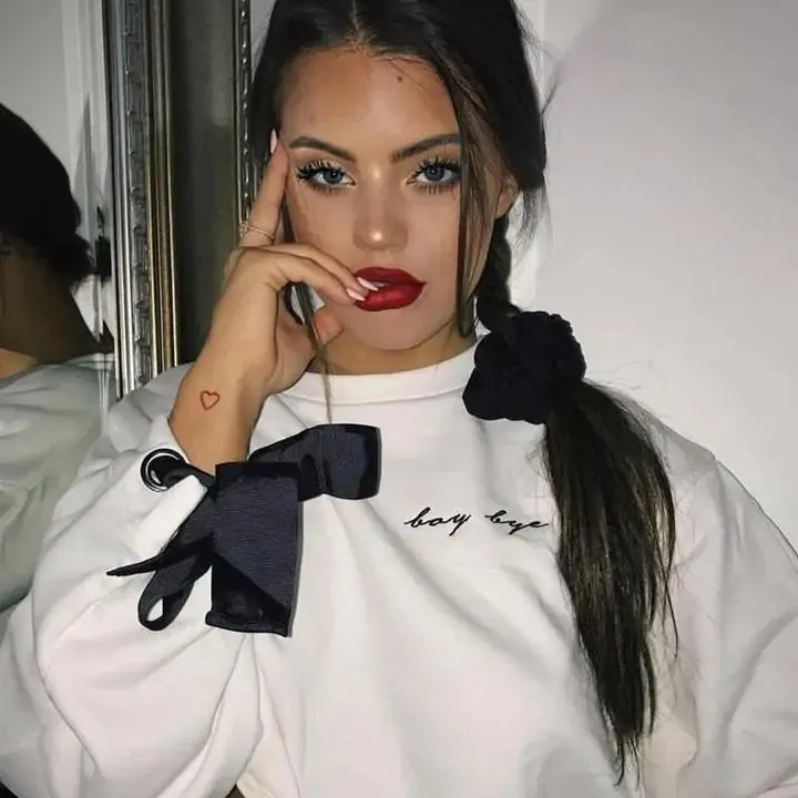 Fem Cropped Top Pullover