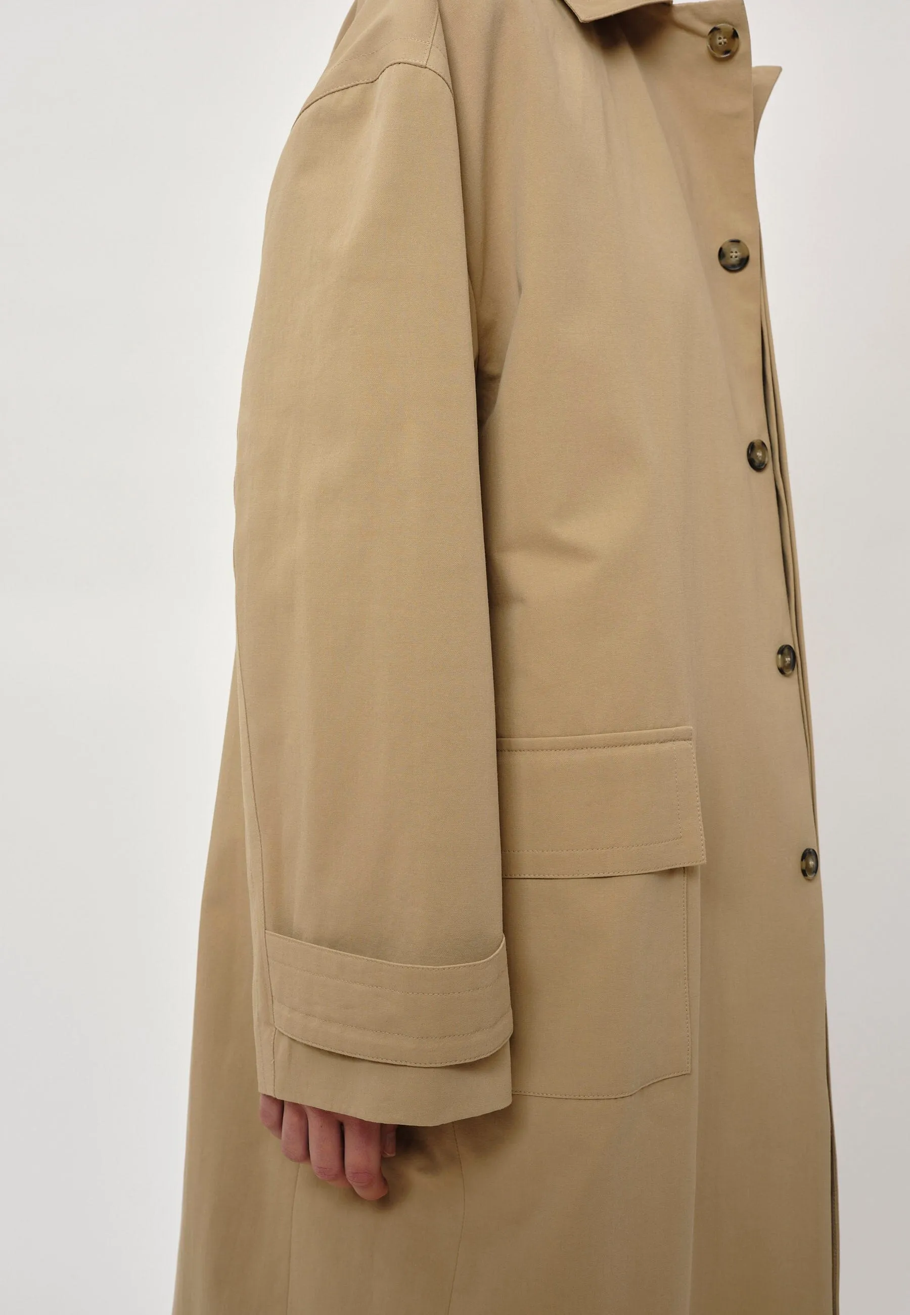 KYLIE TRENCH IN SAHARA