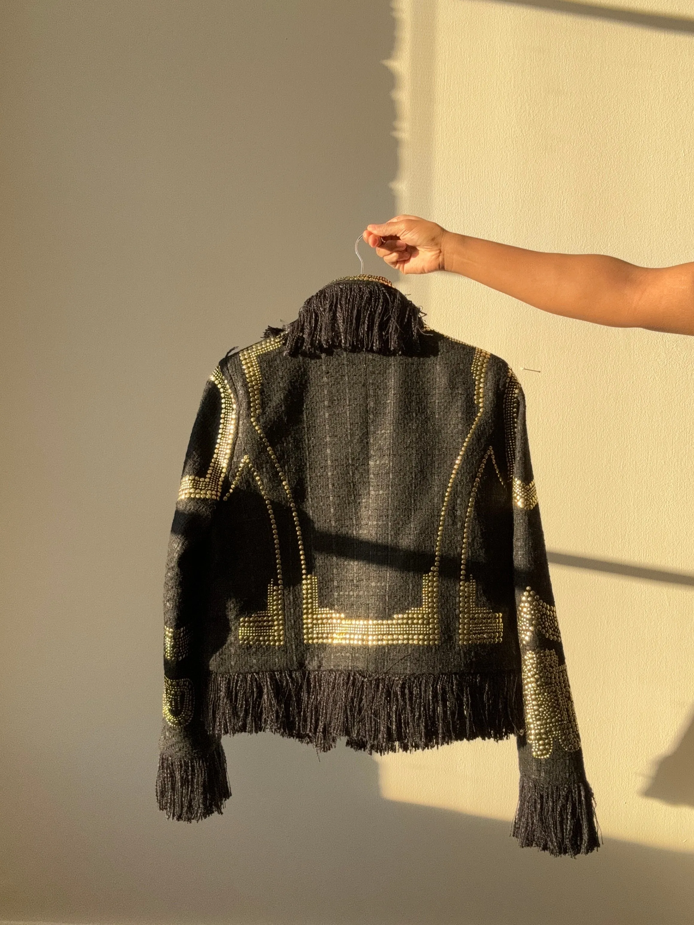 Liam Fringe Cropped Tweed Embellished Jacket In Black & Gold