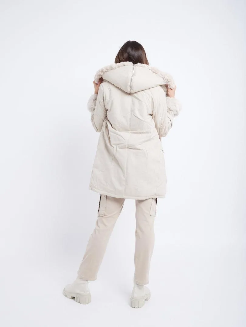Manteau à capuche finition fourrure