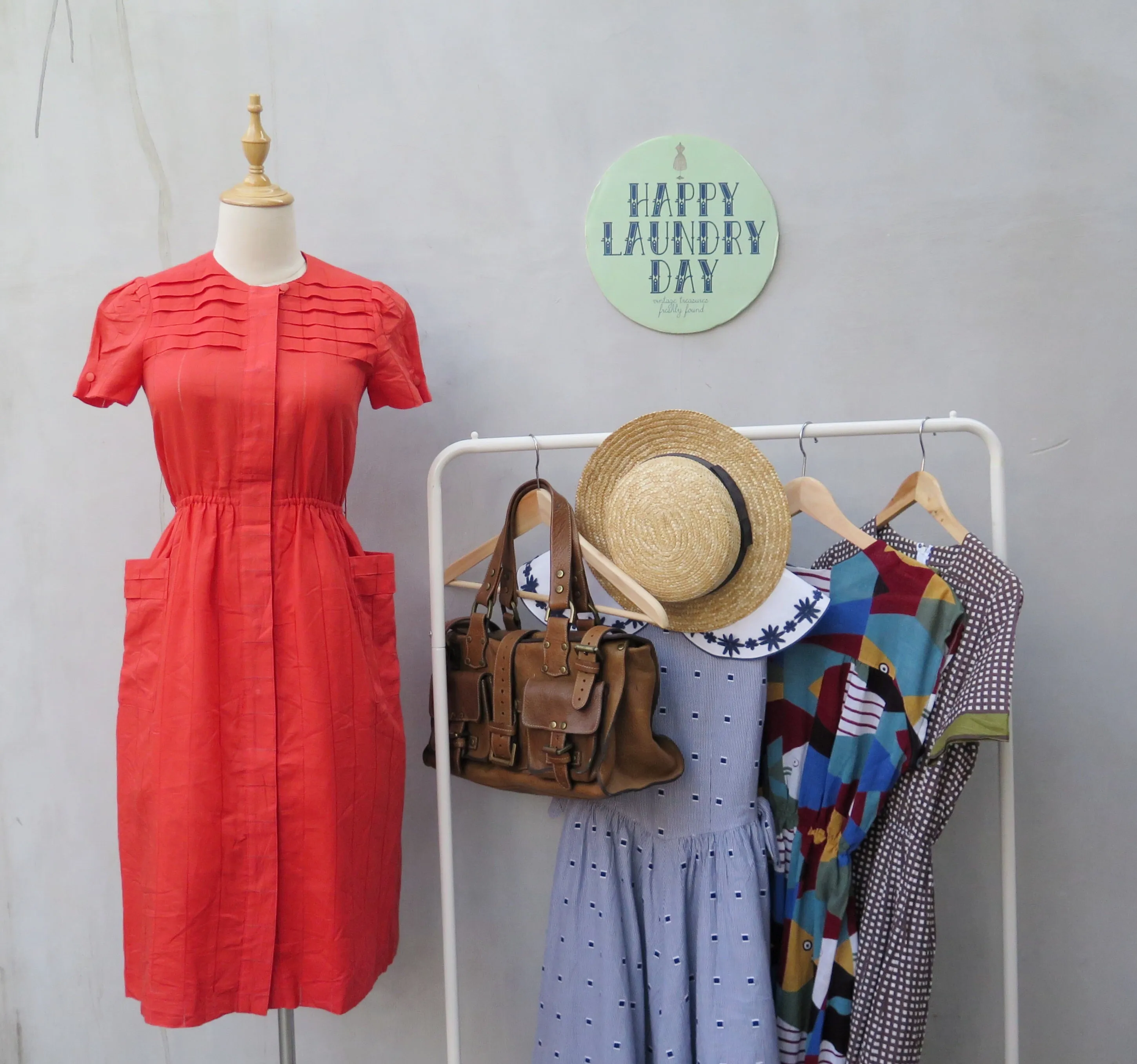 Meredith | Vintage vermillion orange red 1950s plain cotton dress with 2 large pockets