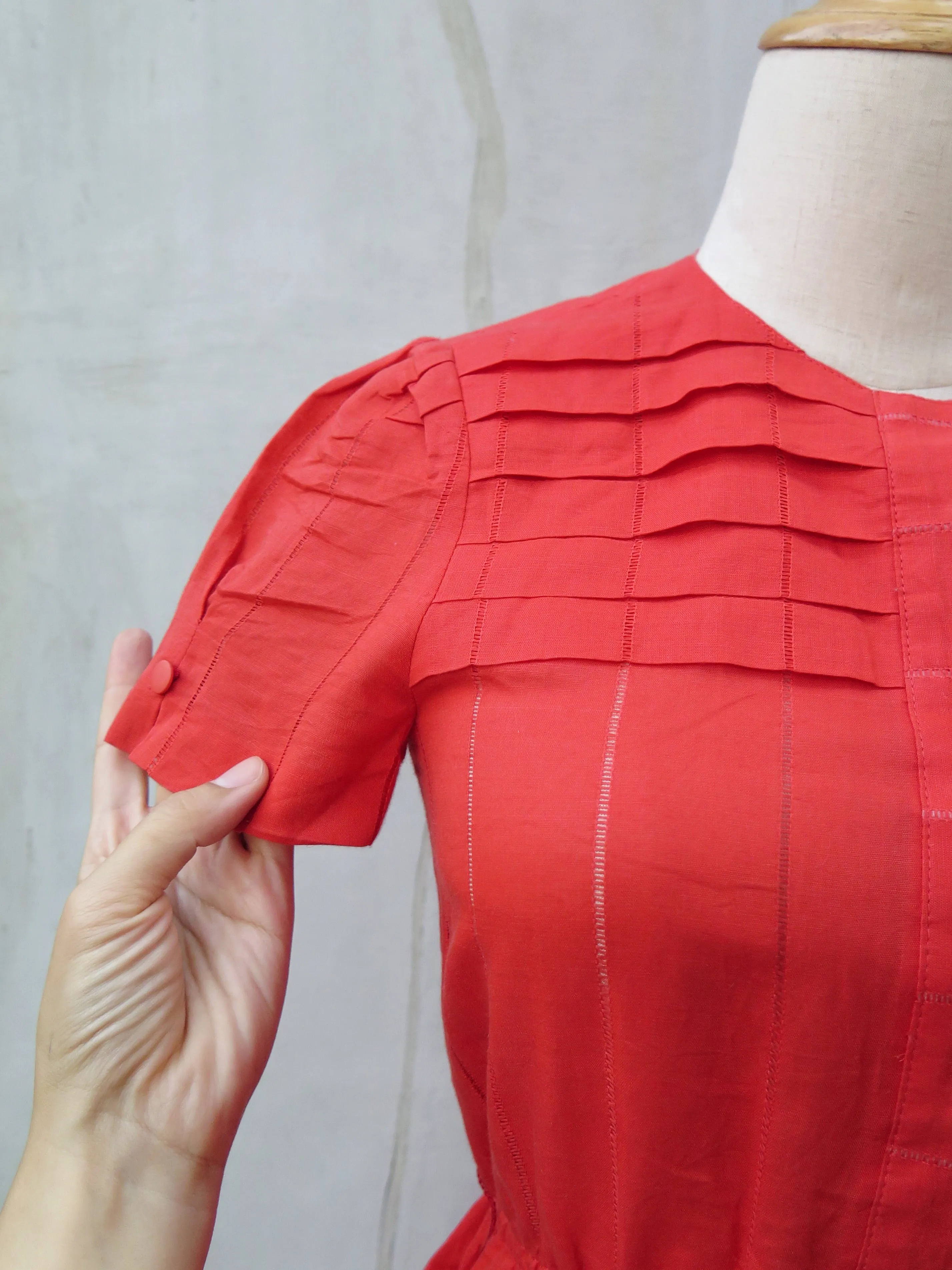 Meredith | Vintage vermillion orange red 1950s plain cotton dress with 2 large pockets