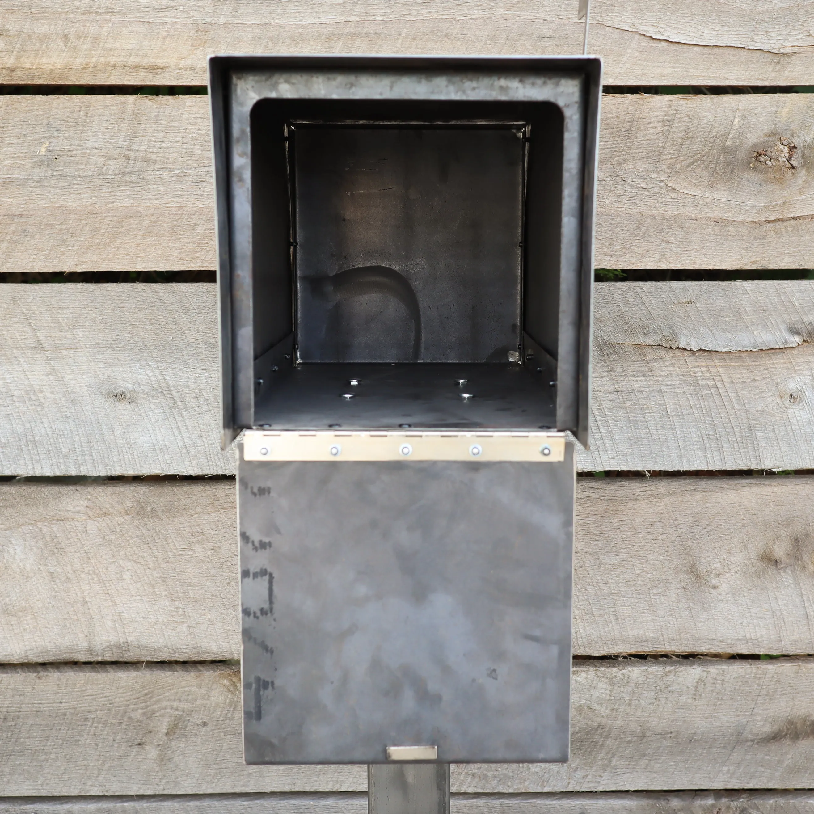 Minimalist Steel Mailbox - Metal Address Mail Box - Letter Box Post