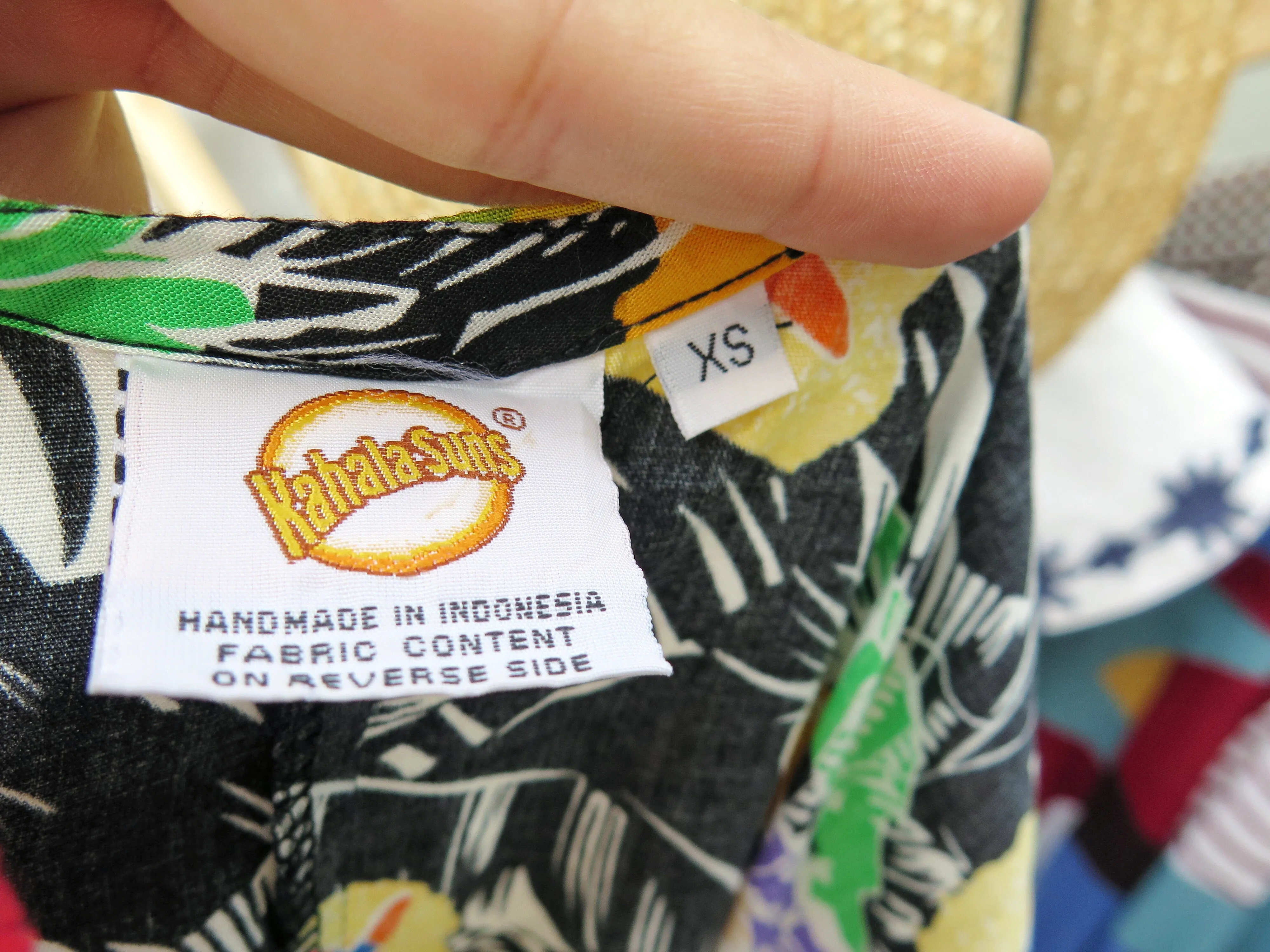 Pia | Vintage 1970s fun tropical Caribbean colourful print sleeveless dress