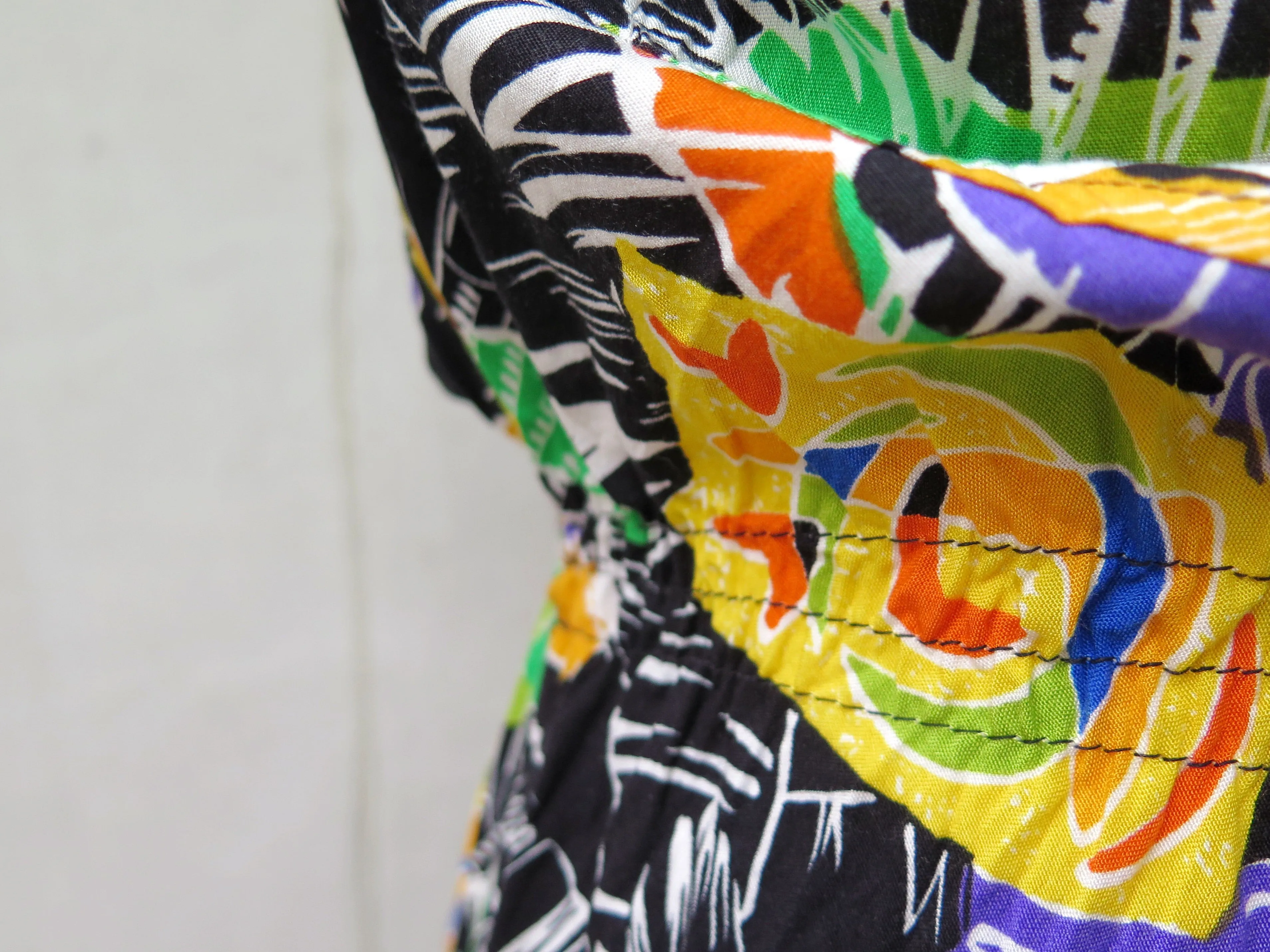 Pia | Vintage 1970s fun tropical Caribbean colourful print sleeveless dress
