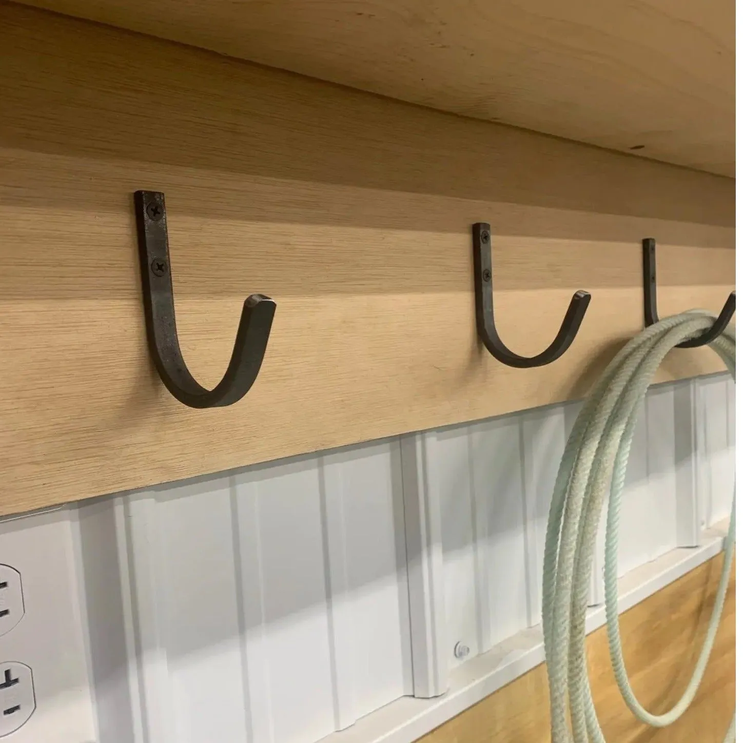 The Kenny 1/2" Wide Metal Wall Hooks