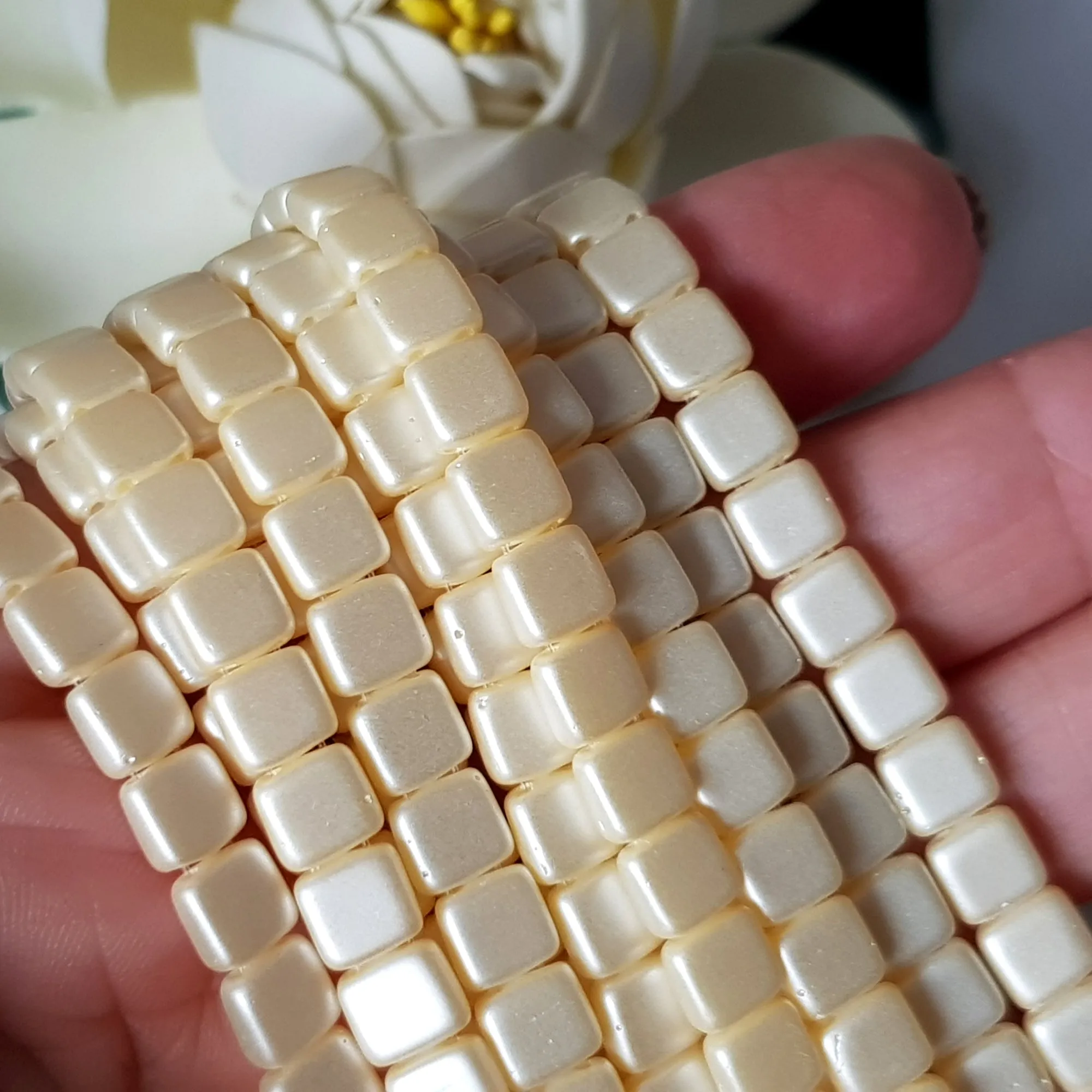 Tile Cream Pearl Coat 6mm CzechMate Beads | CZMTile-25039 | Beading Supply